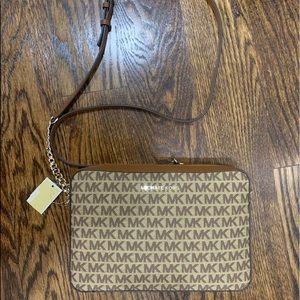 Michael Kors Jet Set Crossbody